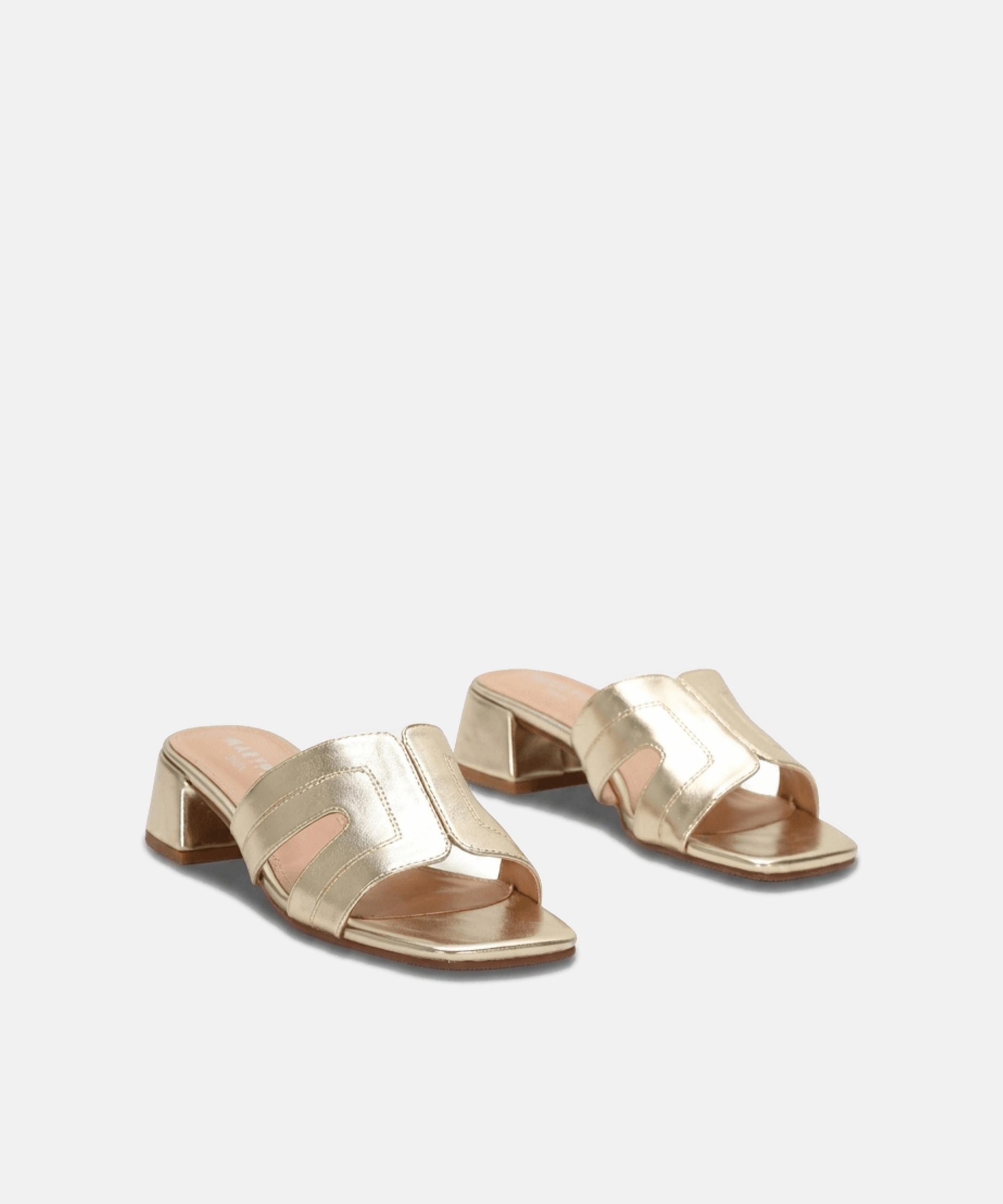 Sandalia mule tac&oacute;n bajo image number null